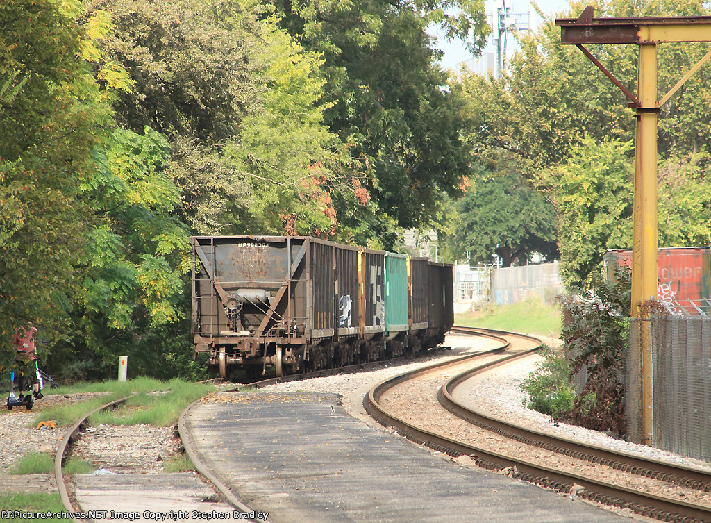 Ballast hoppers